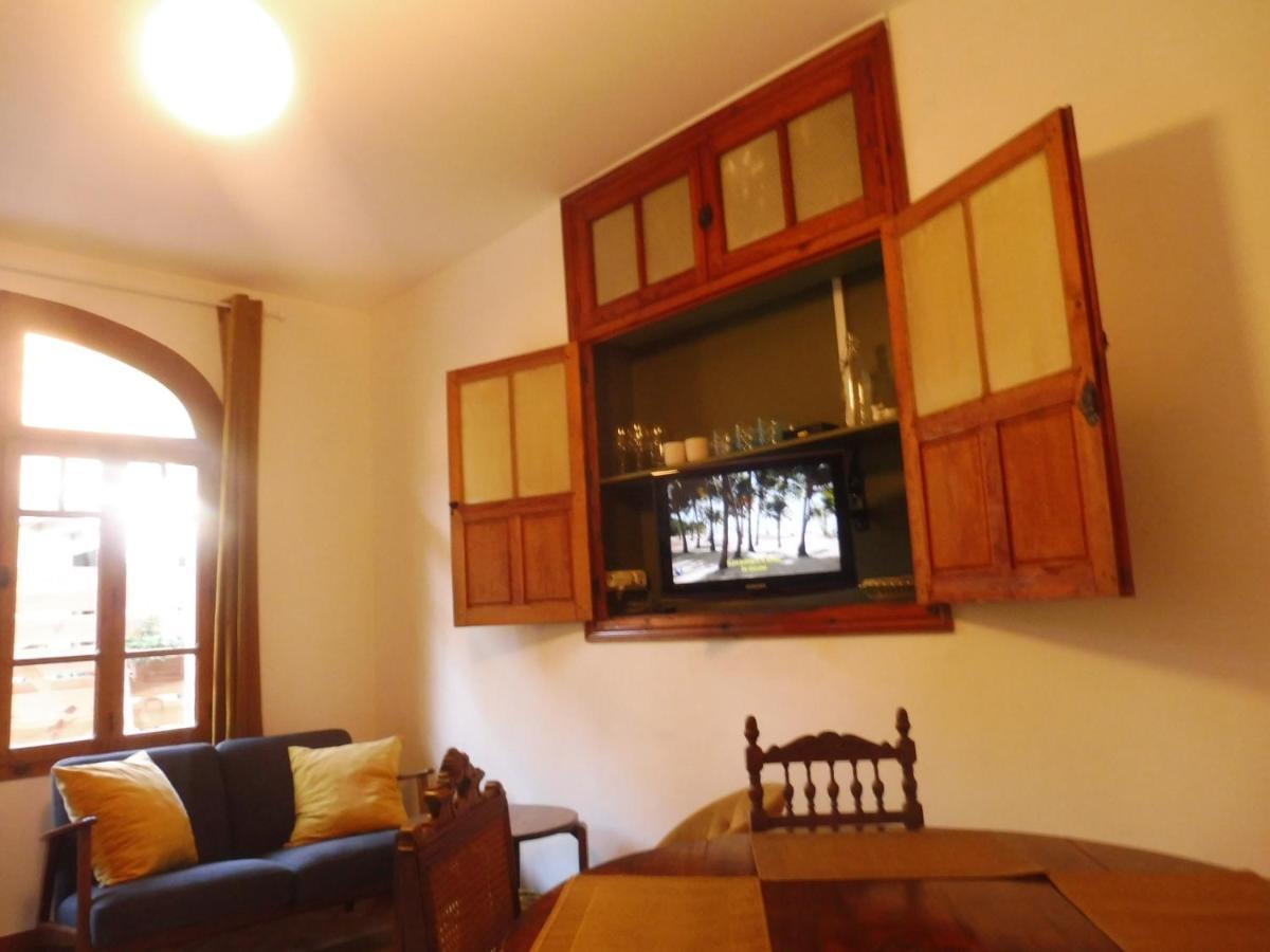 Charmant Appartement Sur Cour, Le Berlingott Bagnères-de-Bigorre Exterior foto